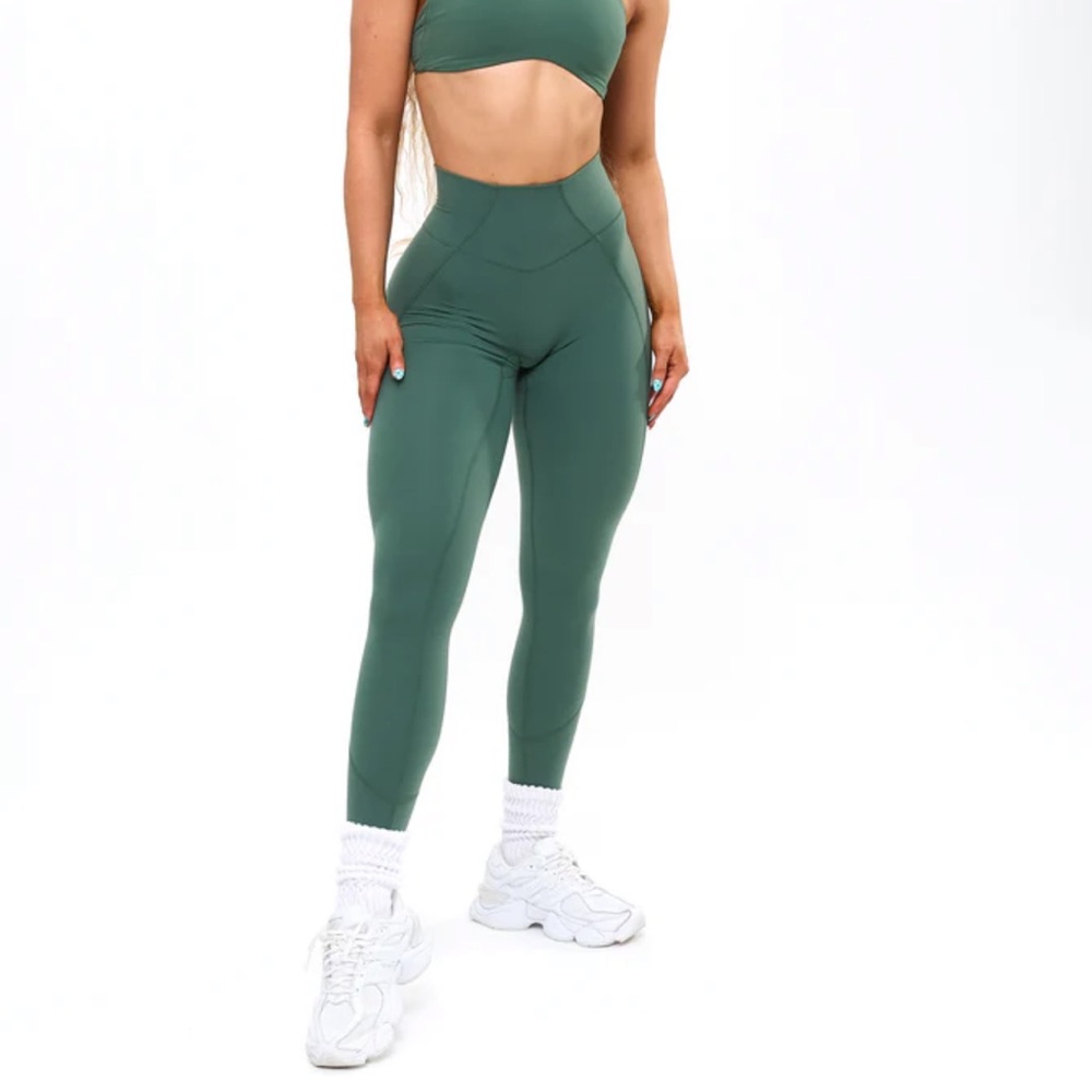ISO buff bunny lemon pepino contour leggings